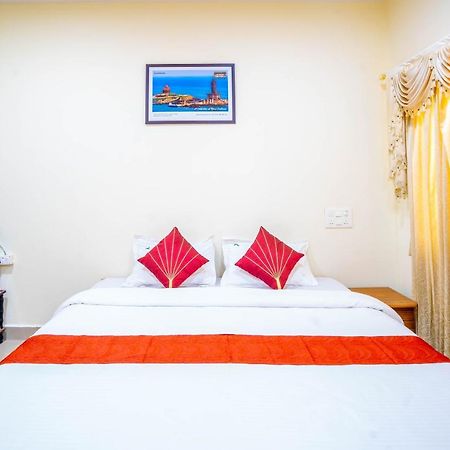 Hotel Tamilnadu - Thirukadaiyur Tirukkadaiyur Bagian luar foto